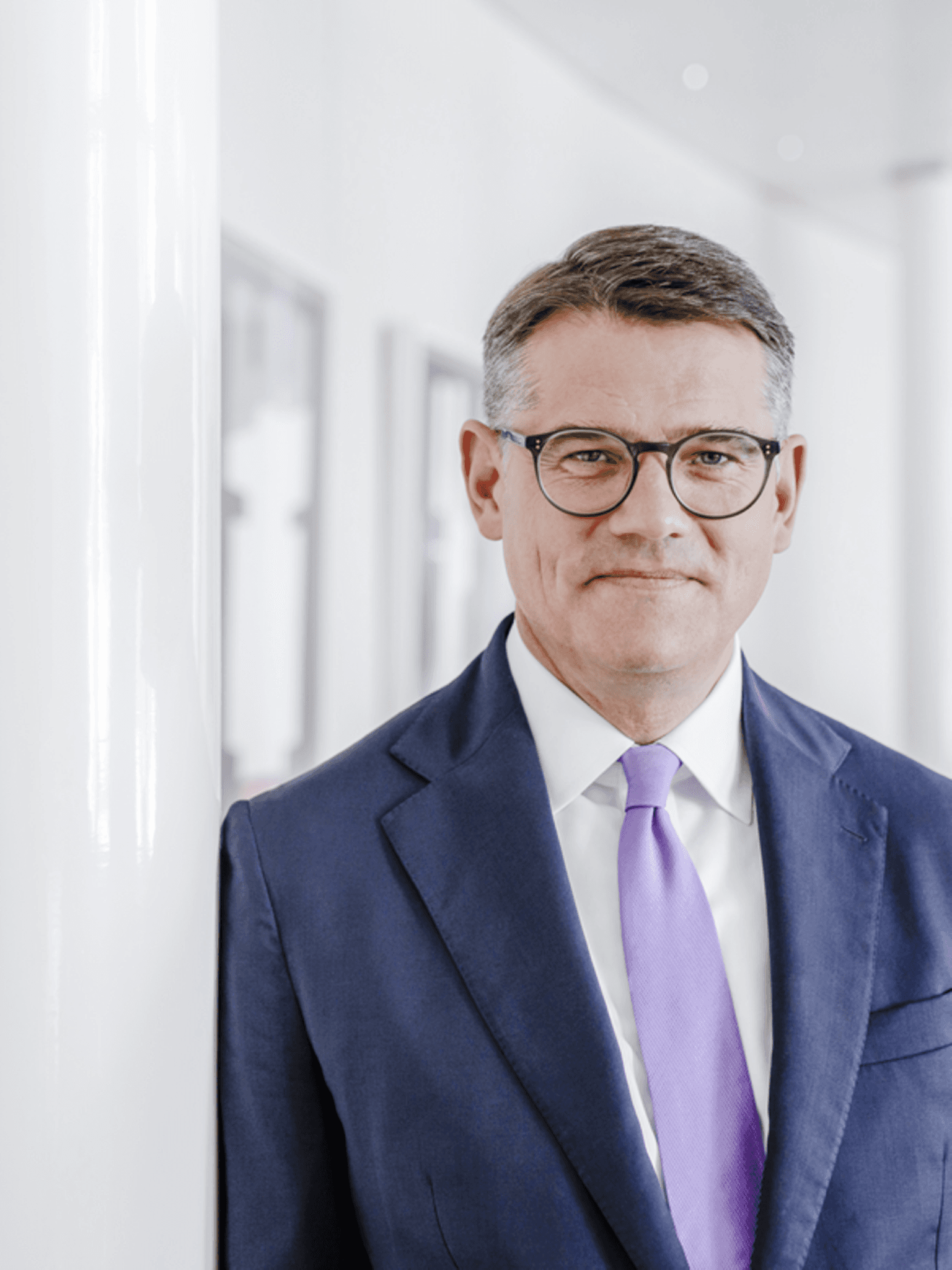 Portrait: Staatsministerin Diana Stolz