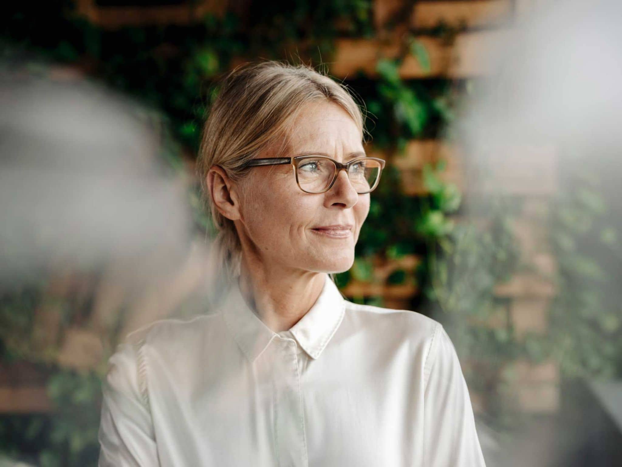 Osteoporose: Frau über 50 Jahre, ein Alter, in dem der Knochenabbau voranschreitet