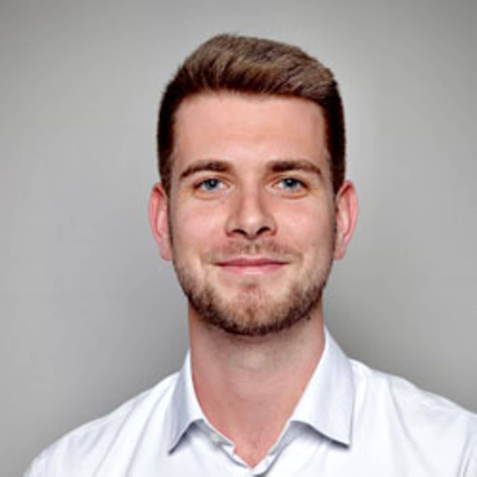 Porträt von Benno Buczko, Mitarbeiter der DAK-Gesundheit