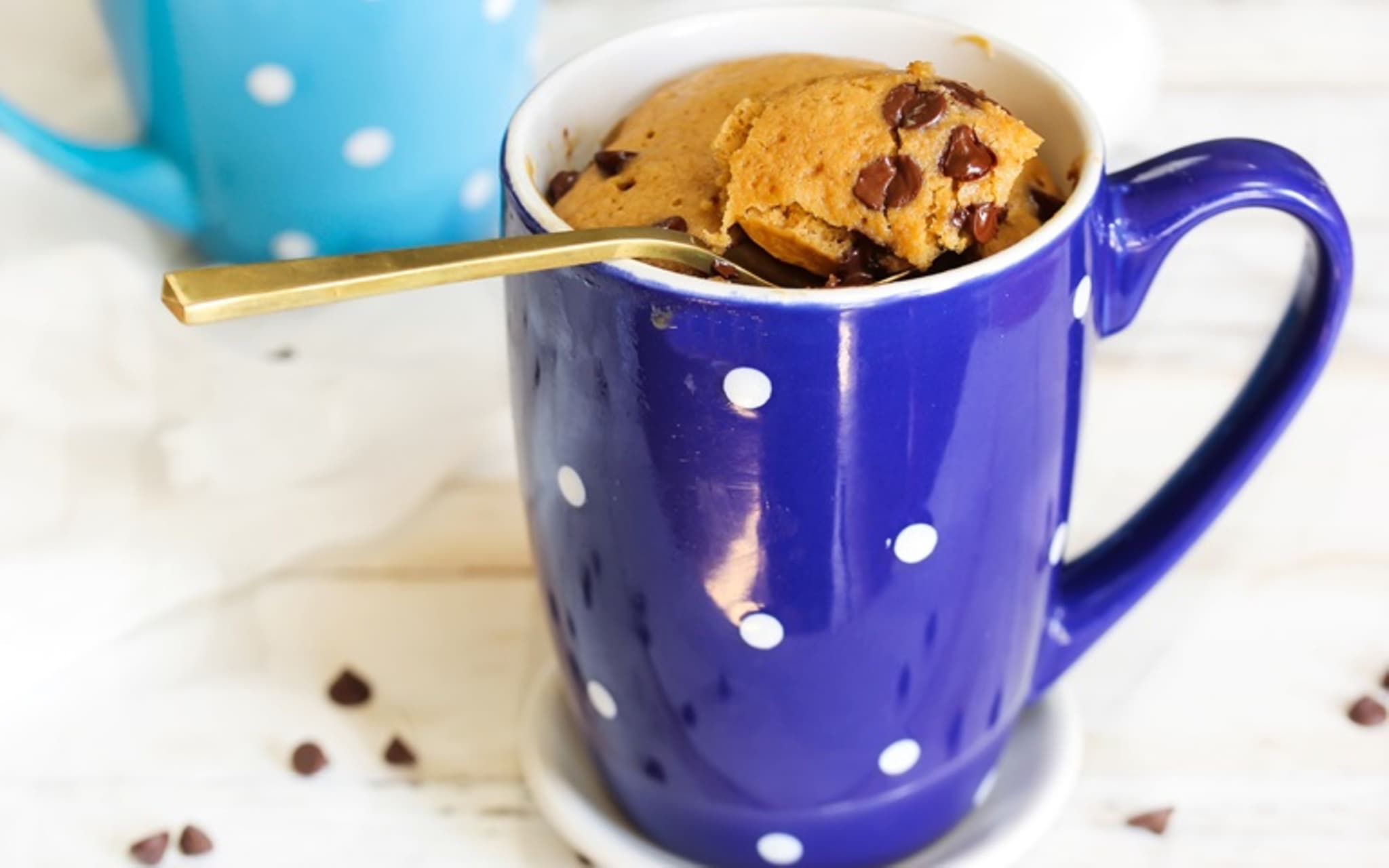 Tassenkuchen: Becher mit Schokokuchen drin