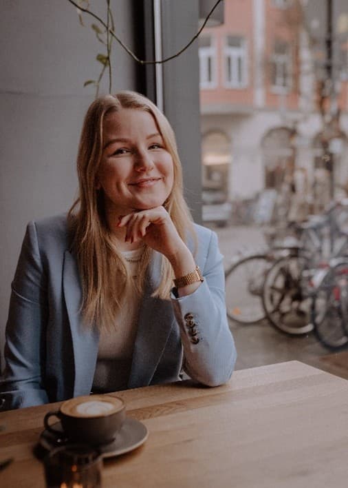 Bild: Portrait von Hannah Kutheus