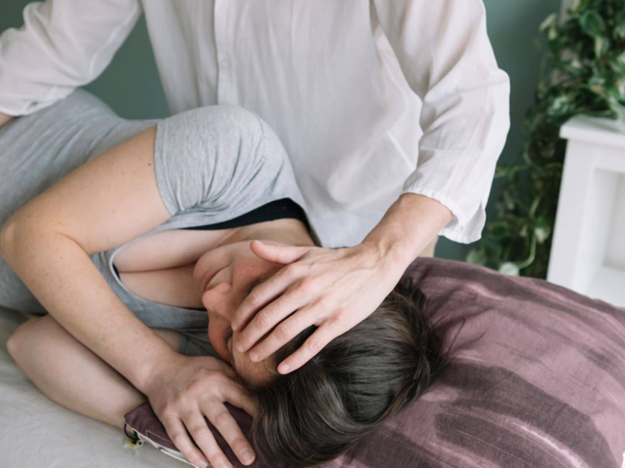 Symbolbild Kopfschmerzen in der Schwangerschaft