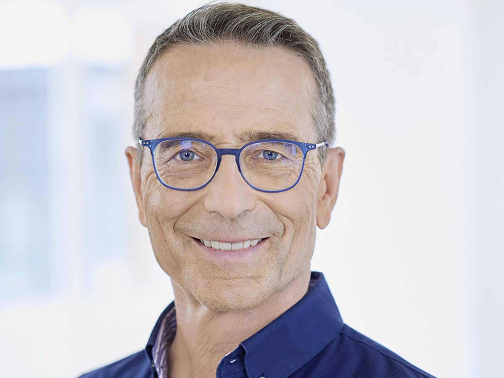 Lebensmittel als Jungbrunnen: Porträtfoto von Dr. Matthias Riedl.