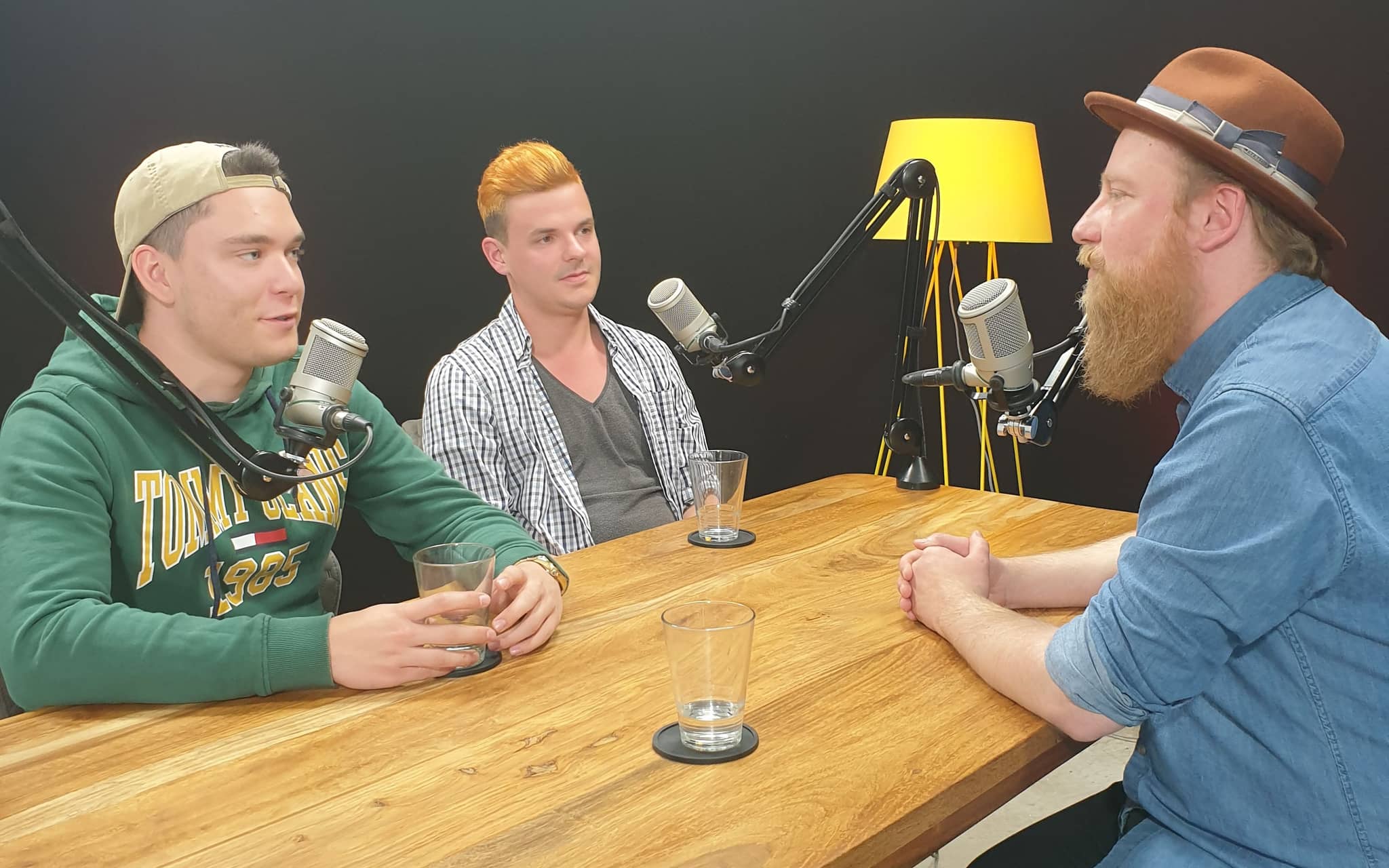 Tourette-Syndrom: Wie die Krankheit den Alltag bestimmt – Interview mit "Gewitter im Kopf"