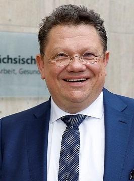 Portrait: Niedersächsische Jungend- und Gesundheitsminister Dr. Andreas Philippi