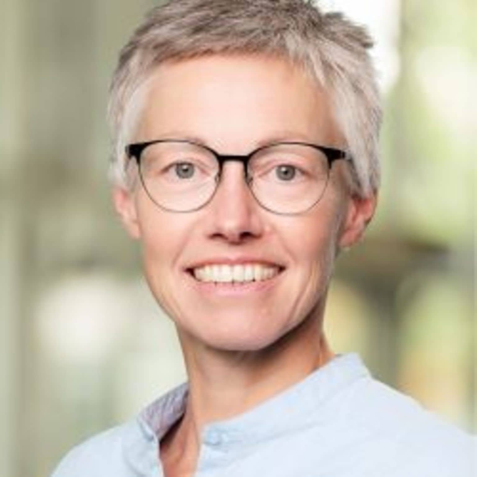 Silke Willms -Expertin für Ernährung-klein