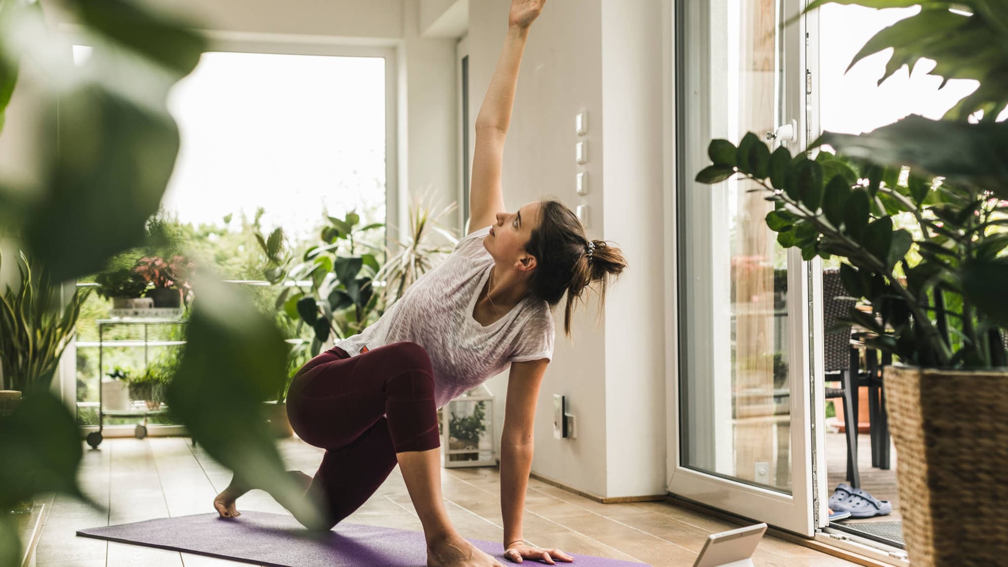 Bild: Onlineseminare zur Mitarbeitergesundheit - Bewegung hilft gesund zu bleiben oder zu werden.