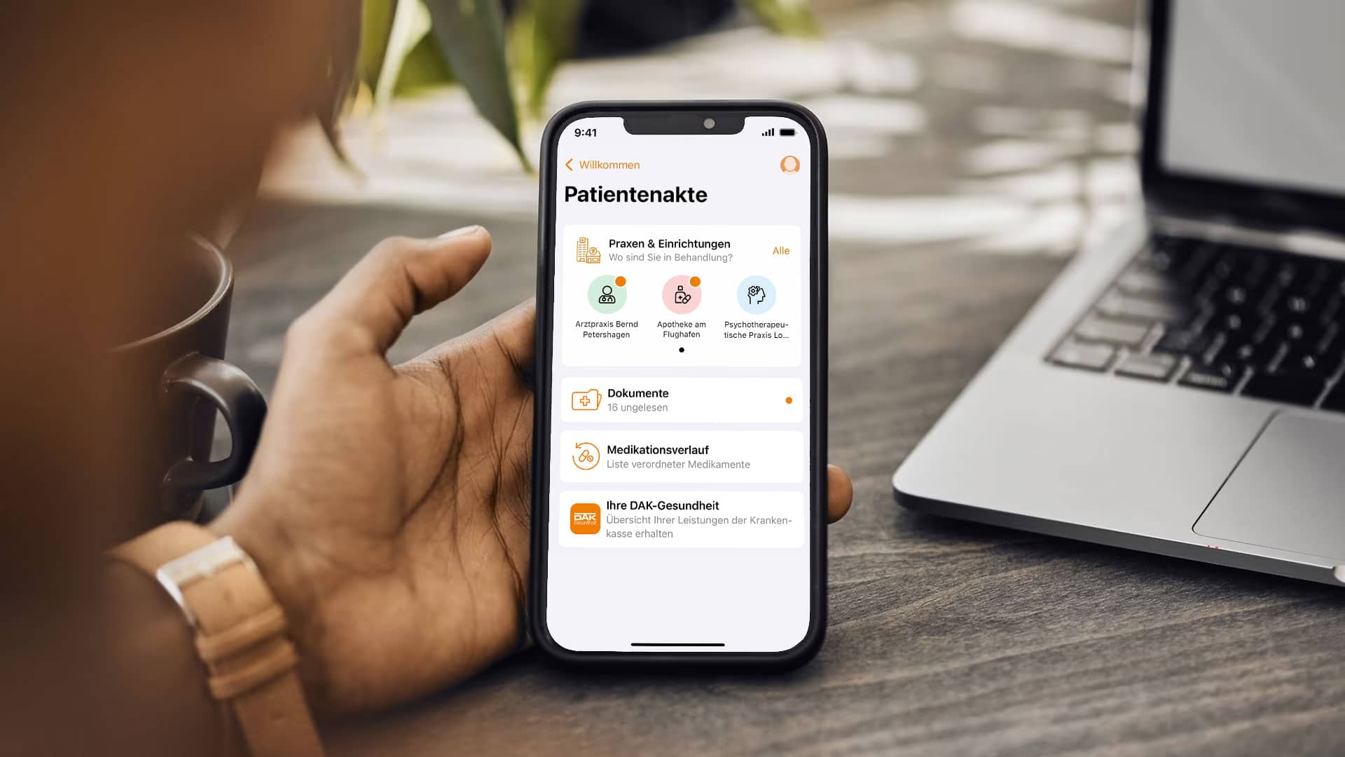 Bild: Die DAK ePA App auf dem Handy.