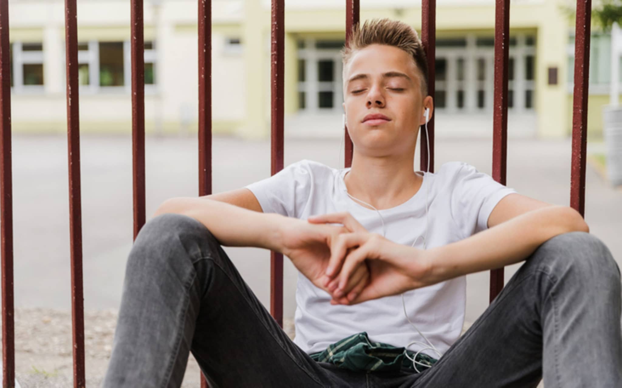 Symbolbild Selbstbefrieidigung Junge