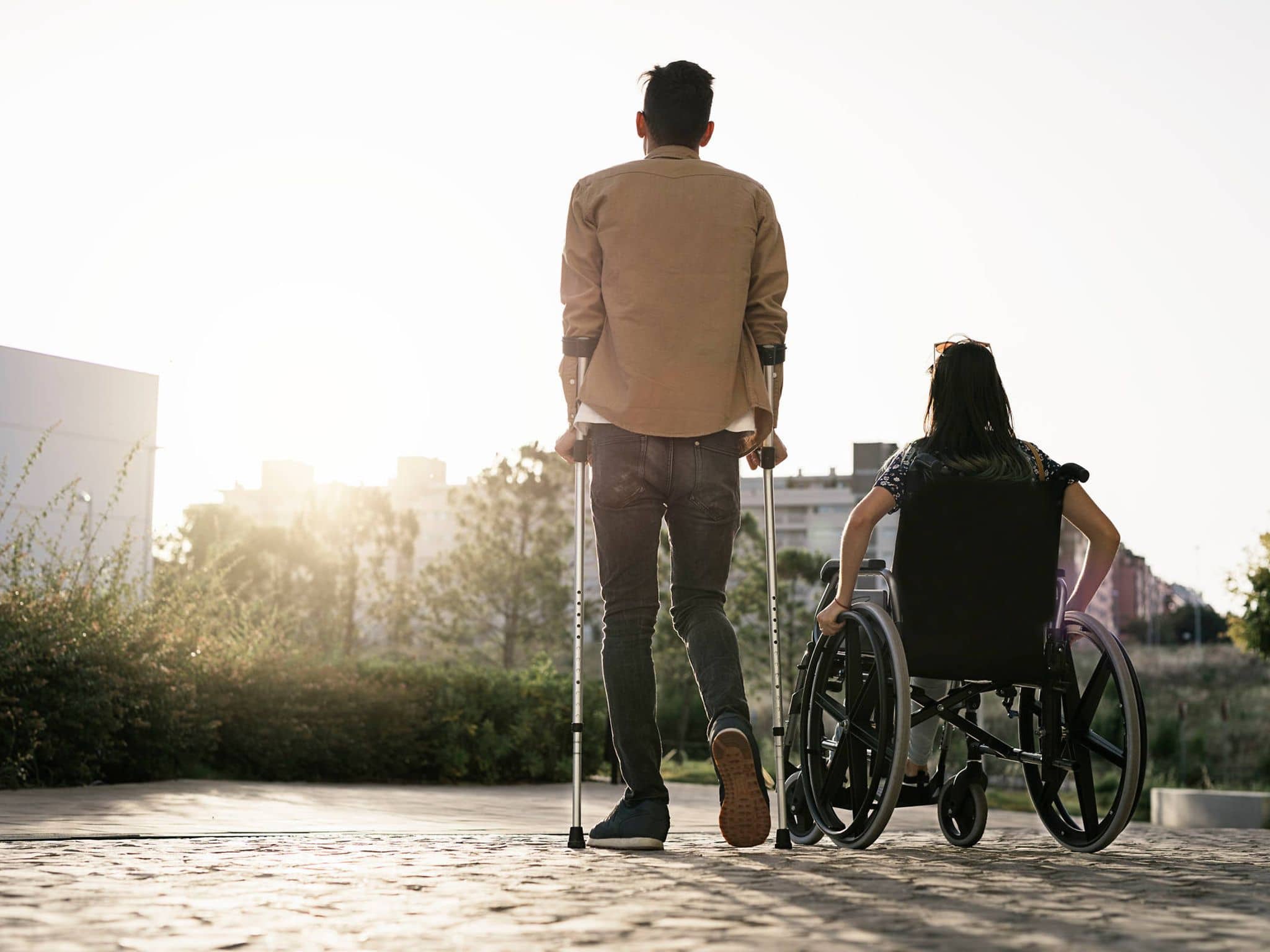 Rollstuhl oder Gehhilfen einfach erhalten - das geht dank Hilfsmittellieferungsvertrag.