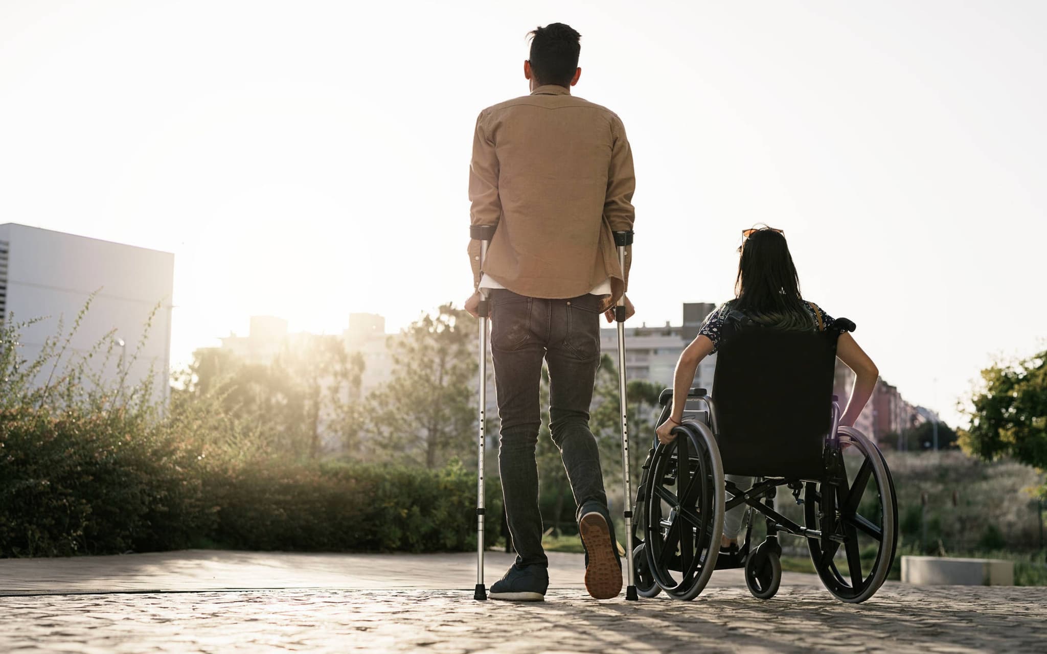 Rollstuhl oder Gehhilfen einfach erhalten - das geht dank Hilfsmittellieferungsvertrag.