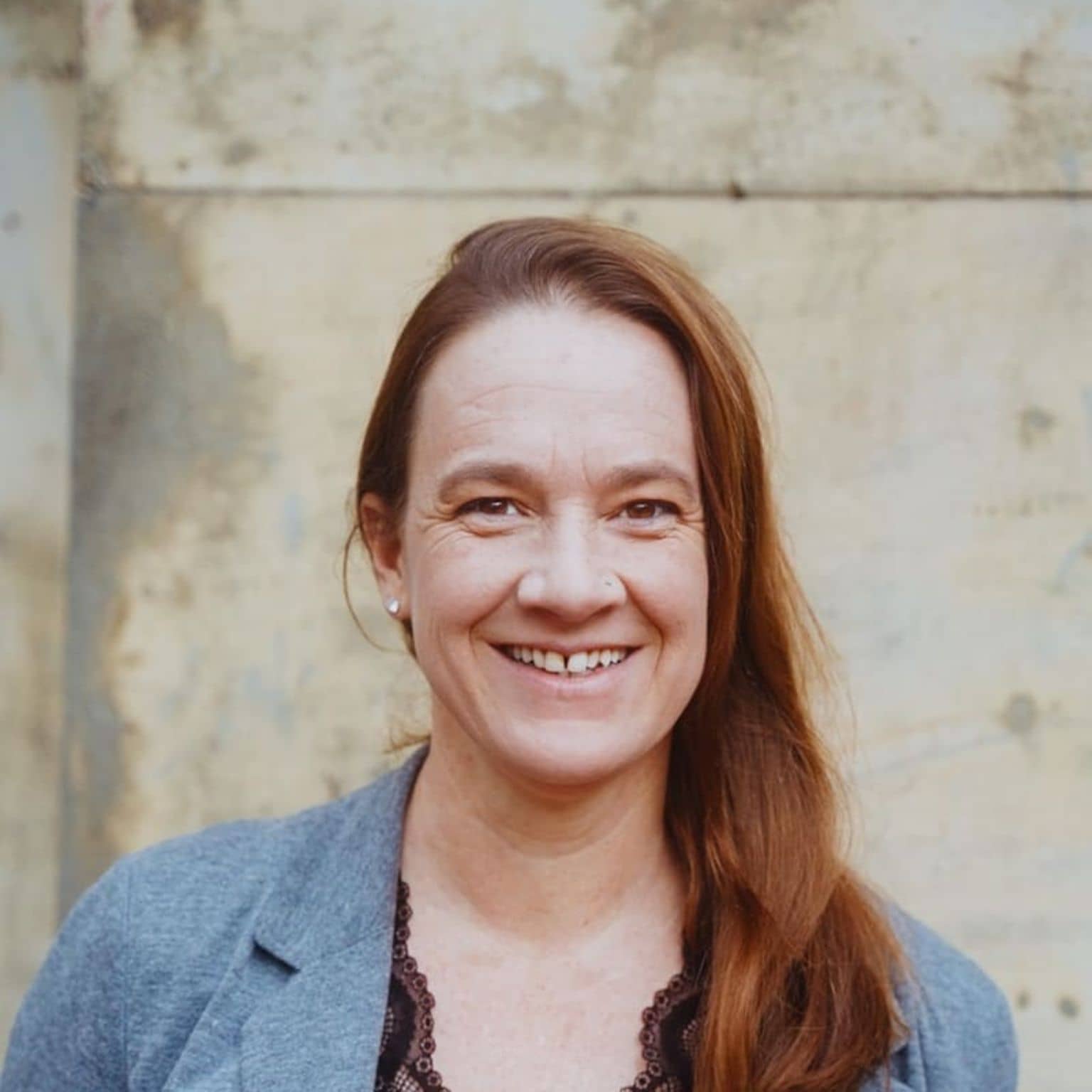 Portrait: Lea Dohm, Klimaschutz-Expertin der DAK-Gesundheit