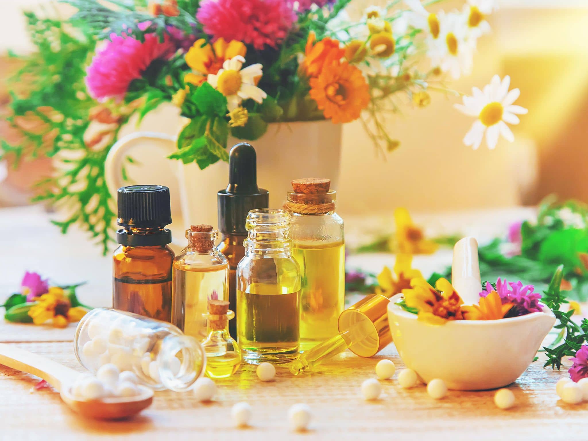 Pflanzliche Mittel Wechseljahre: Kräuter und Öle