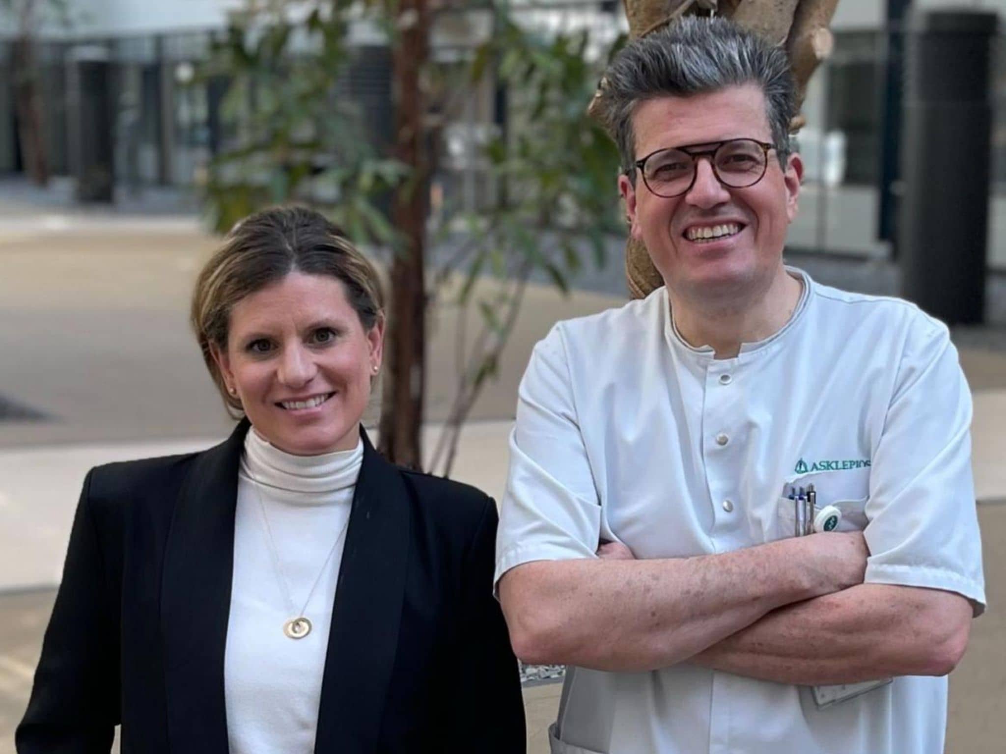 Geburtshilfe: Foto von Dr. Viola Sinirlioglu und Prof. Holger Maul.
