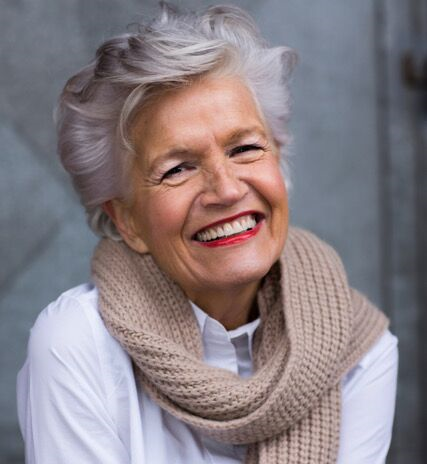 Greta Silver hat mit 66 Jahren ihren eigenen YouTube-Kanal gegründet und macht seit dem Lust aufs Älterwerden
